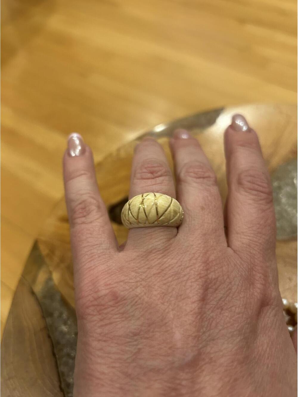 Vintage 14k 585 Gold And Ivory Colored Dome Ring